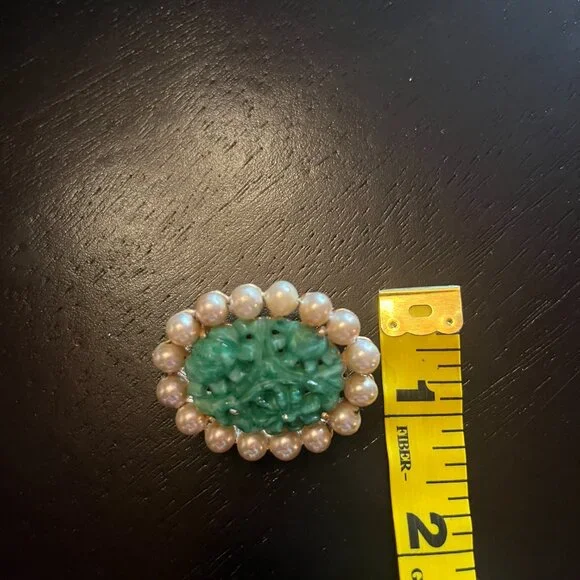 Vintage Marvella Carved Glass Jade & Faux Pearl Brooch - Picture 4 of 5